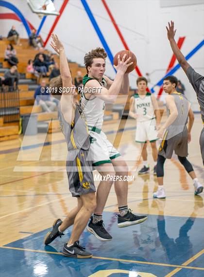 Thumbnail 2 in Temecula Valley vs. Poway photogallery.