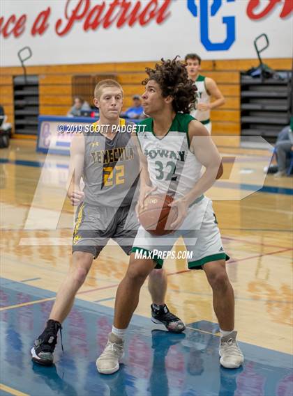 Thumbnail 2 in Temecula Valley vs. Poway photogallery.