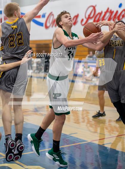Thumbnail 2 in Temecula Valley vs. Poway photogallery.
