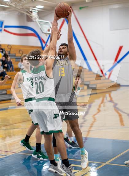 Thumbnail 3 in Temecula Valley vs. Poway photogallery.