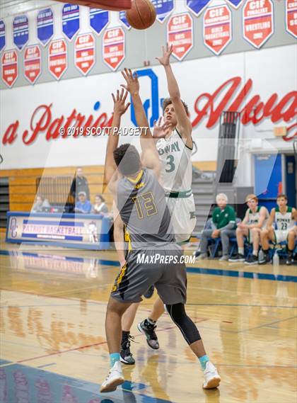 Thumbnail 2 in Temecula Valley vs. Poway photogallery.