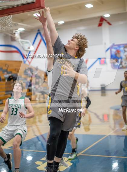 Thumbnail 3 in Temecula Valley vs. Poway photogallery.