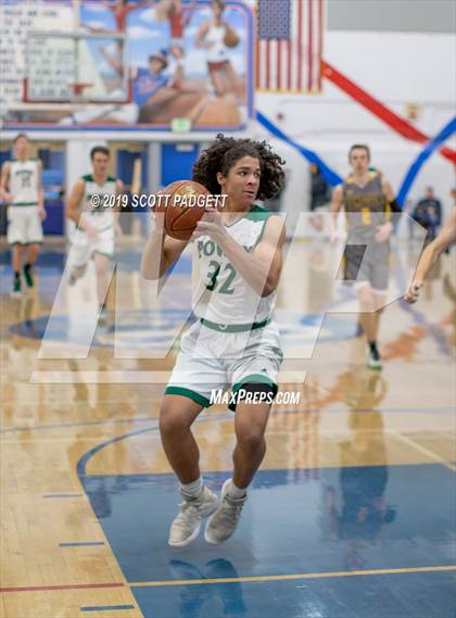 Thumbnail 3 in Temecula Valley vs. Poway photogallery.