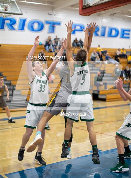 Thumbnail 1 in Temecula Valley vs. Poway photogallery.