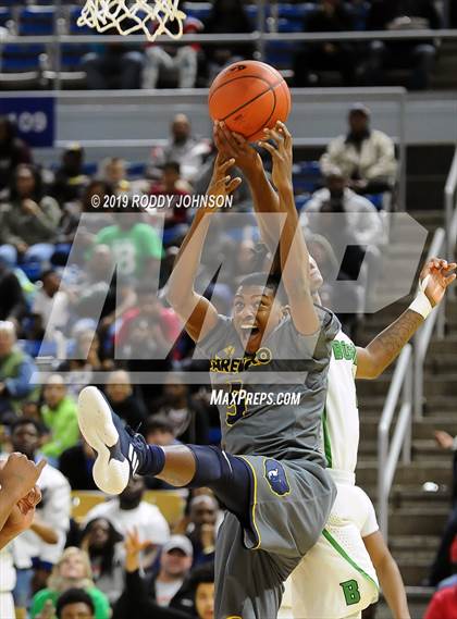 Thumbnail 3 in Carencro vs. Bossier (Editorial only-LHSAA 4A Semifinal) photogallery.