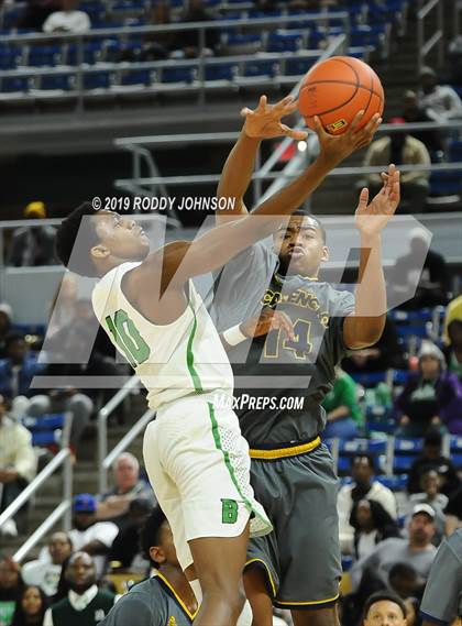 Thumbnail 3 in Carencro vs. Bossier (Editorial only-LHSAA 4A Semifinal) photogallery.