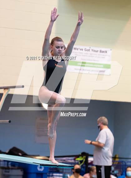Thumbnail 1 in CHSAA 5A Dive Finals photogallery.