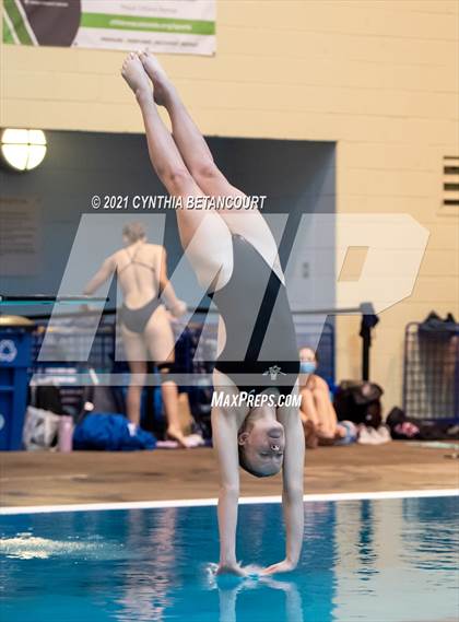 Thumbnail 1 in CHSAA 5A Dive Finals photogallery.