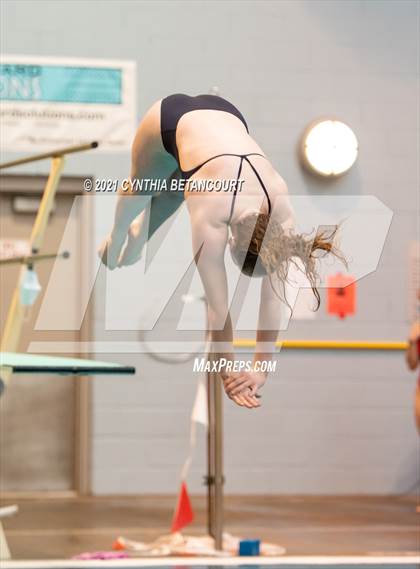 Thumbnail 2 in CHSAA 5A Dive Finals photogallery.