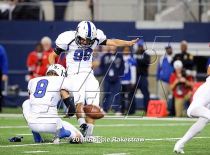 Thumbnail 2 in Navasota vs. Argyle (UIL 4A Division 1 Final) photogallery.