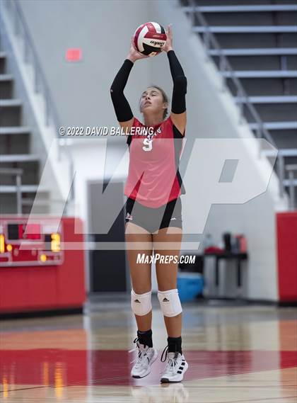Thumbnail 1 in Hockaday vs. Marcus (Marauder Showcase) photogallery.
