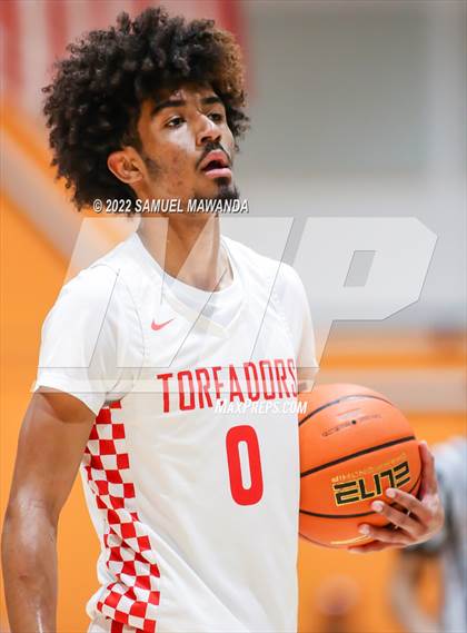 Thumbnail 2 in Taft vs Bishop Montgomery (So Cal Christmas Classic) photogallery.
