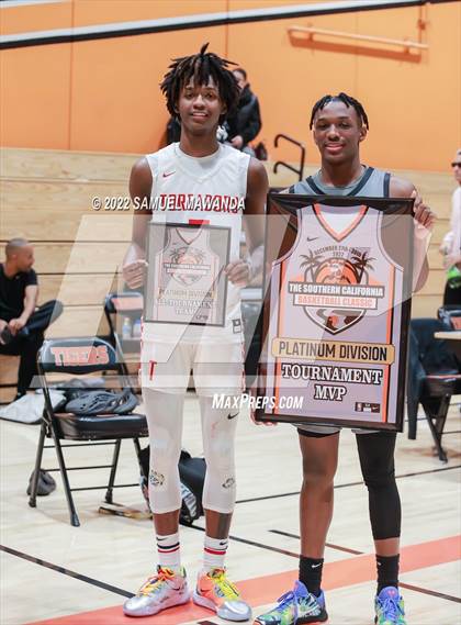 Thumbnail 1 in Taft vs Bishop Montgomery (So Cal Christmas Classic) photogallery.