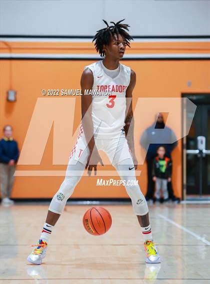 Thumbnail 2 in Taft vs Bishop Montgomery (So Cal Christmas Classic) photogallery.