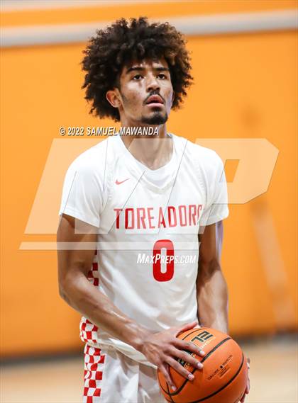 Thumbnail 1 in Taft vs Bishop Montgomery (So Cal Christmas Classic) photogallery.