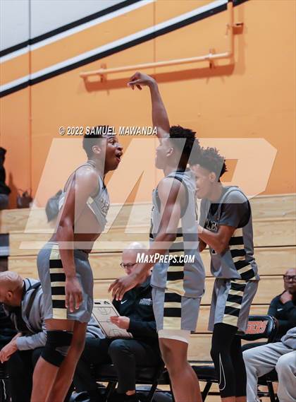 Thumbnail 1 in Taft vs Bishop Montgomery (So Cal Christmas Classic) photogallery.