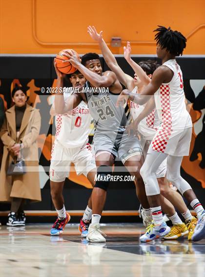 Thumbnail 3 in Taft vs Bishop Montgomery (So Cal Christmas Classic) photogallery.
