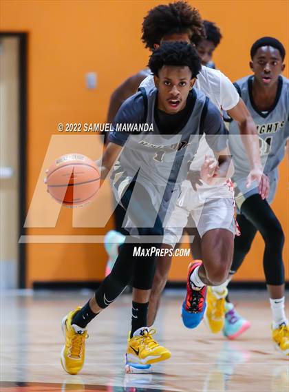 Thumbnail 1 in Taft vs Bishop Montgomery (So Cal Christmas Classic) photogallery.