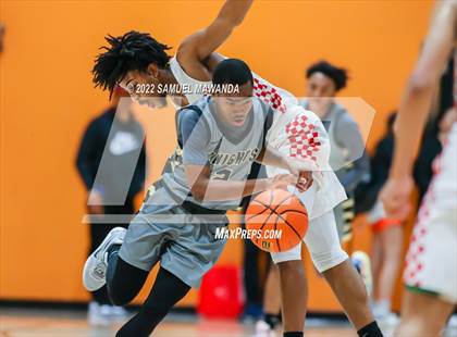 Thumbnail 3 in Taft vs Bishop Montgomery (So Cal Christmas Classic) photogallery.