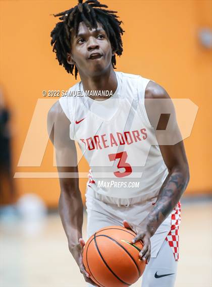 Thumbnail 3 in Taft vs Bishop Montgomery (So Cal Christmas Classic) photogallery.