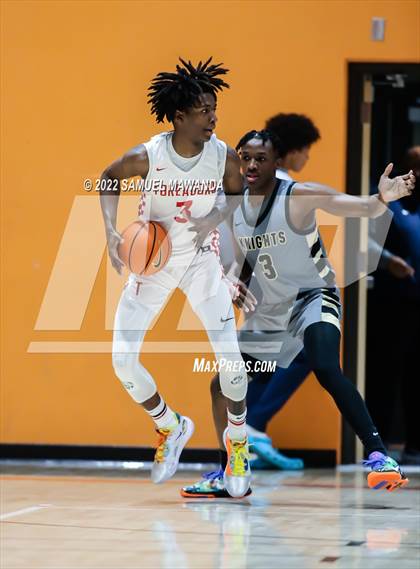 Thumbnail 3 in Taft vs Bishop Montgomery (So Cal Christmas Classic) photogallery.