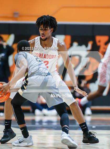 Thumbnail 3 in Taft vs Bishop Montgomery (So Cal Christmas Classic) photogallery.