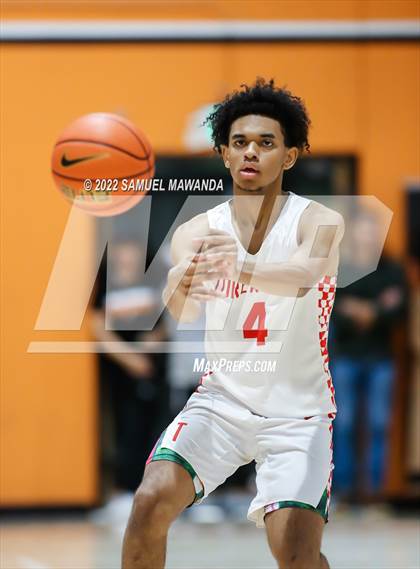 Thumbnail 1 in Taft vs Bishop Montgomery (So Cal Christmas Classic) photogallery.