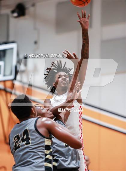 Thumbnail 3 in Taft vs Bishop Montgomery (So Cal Christmas Classic) photogallery.