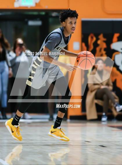 Thumbnail 3 in Taft vs Bishop Montgomery (So Cal Christmas Classic) photogallery.