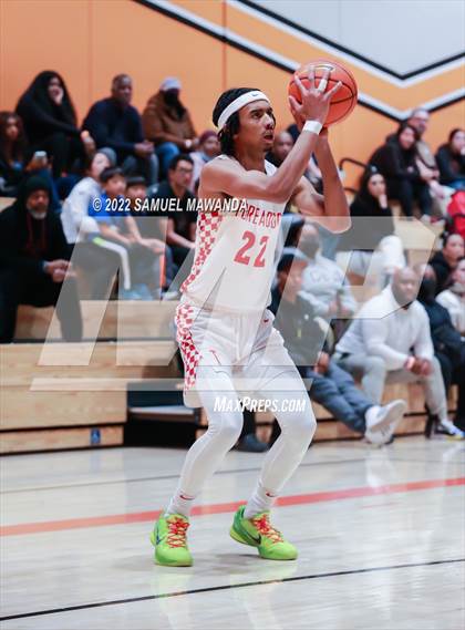 Thumbnail 1 in Taft vs Bishop Montgomery (So Cal Christmas Classic) photogallery.