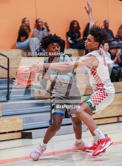Thumbnail 1 in Taft vs Bishop Montgomery (So Cal Christmas Classic) photogallery.