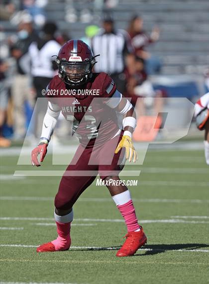 Thumbnail 2 in Heights vs. Memorial (UIL 6A D2 Bi-District Playoff) photogallery.
