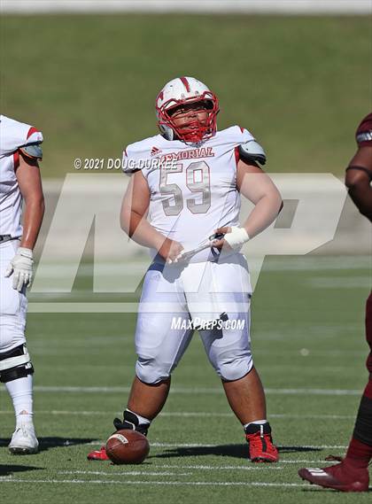 Thumbnail 2 in Heights vs. Memorial (UIL 6A D2 Bi-District Playoff) photogallery.