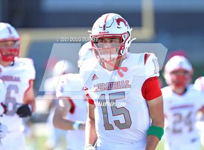 Thumbnail 2 in Heights vs. Memorial (UIL 6A D2 Bi-District Playoff) photogallery.