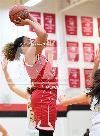 Thumbnail 1 in Goldthwaite vs. Electra (UIL 2A Bi-District Playoff) photogallery.
