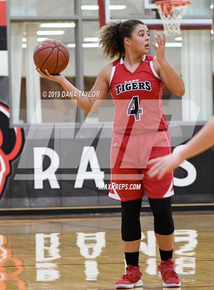 Thumbnail 2 in Goldthwaite vs. Electra (UIL 2A Bi-District Playoff) photogallery.