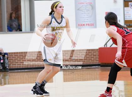 Thumbnail 3 in Goldthwaite vs. Electra (UIL 2A Bi-District Playoff) photogallery.