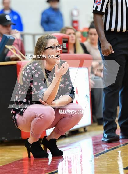 Thumbnail 1 in Goldthwaite vs. Electra (UIL 2A Bi-District Playoff) photogallery.