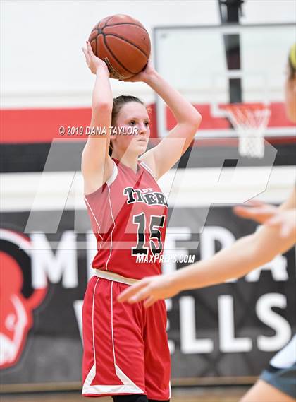 Thumbnail 1 in Goldthwaite vs. Electra (UIL 2A Bi-District Playoff) photogallery.