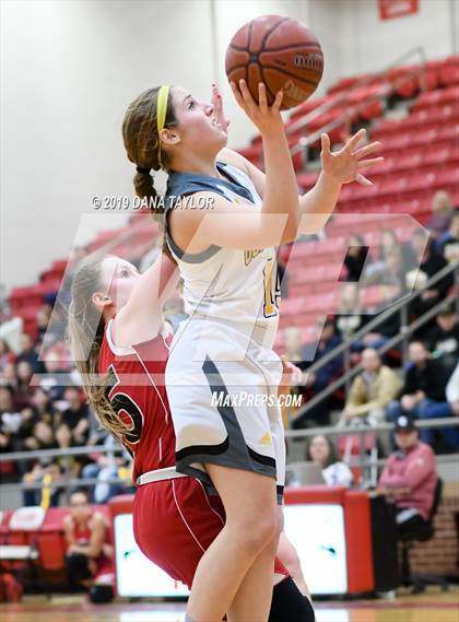 Thumbnail 2 in Goldthwaite vs. Electra (UIL 2A Bi-District Playoff) photogallery.