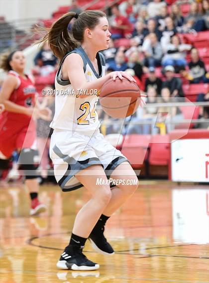 Thumbnail 2 in Goldthwaite vs. Electra (UIL 2A Bi-District Playoff) photogallery.