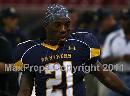Thumbnail 1 in O'Fallon vs. Belleville West (Great American Football Classic) photogallery.