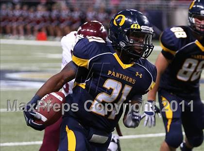 Thumbnail 2 in O'Fallon vs. Belleville West (Great American Football Classic) photogallery.