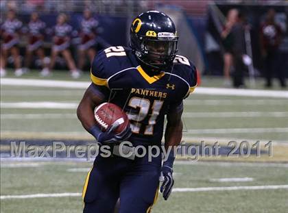 Thumbnail 2 in O'Fallon vs. Belleville West (Great American Football Classic) photogallery.