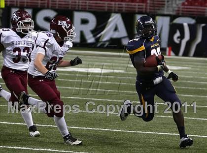 Thumbnail 1 in O'Fallon vs. Belleville West (Great American Football Classic) photogallery.