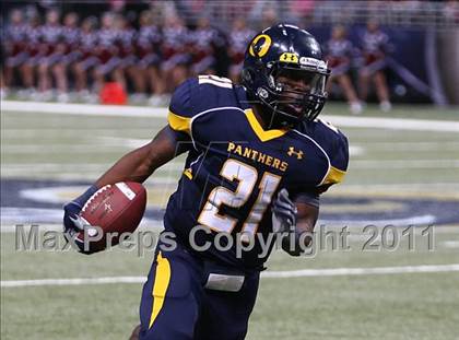 Thumbnail 1 in O'Fallon vs. Belleville West (Great American Football Classic) photogallery.