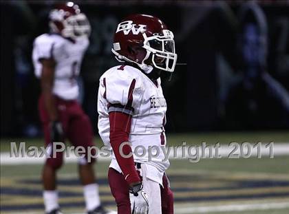 Thumbnail 2 in O'Fallon vs. Belleville West (Great American Football Classic) photogallery.