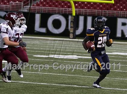 Thumbnail 3 in O'Fallon vs. Belleville West (Great American Football Classic) photogallery.
