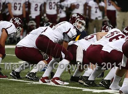 Thumbnail 2 in O'Fallon vs. Belleville West (Great American Football Classic) photogallery.