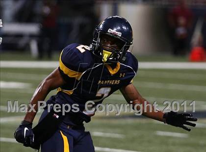 Thumbnail 3 in O'Fallon vs. Belleville West (Great American Football Classic) photogallery.